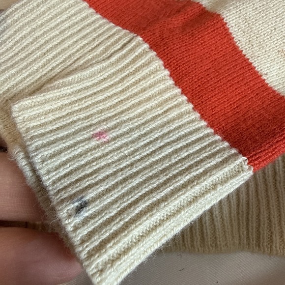 Disney Minnie Mouse Daisy Duck Embordered Sweater Skirt Set Girls 5/6 - Picture 10 of 11